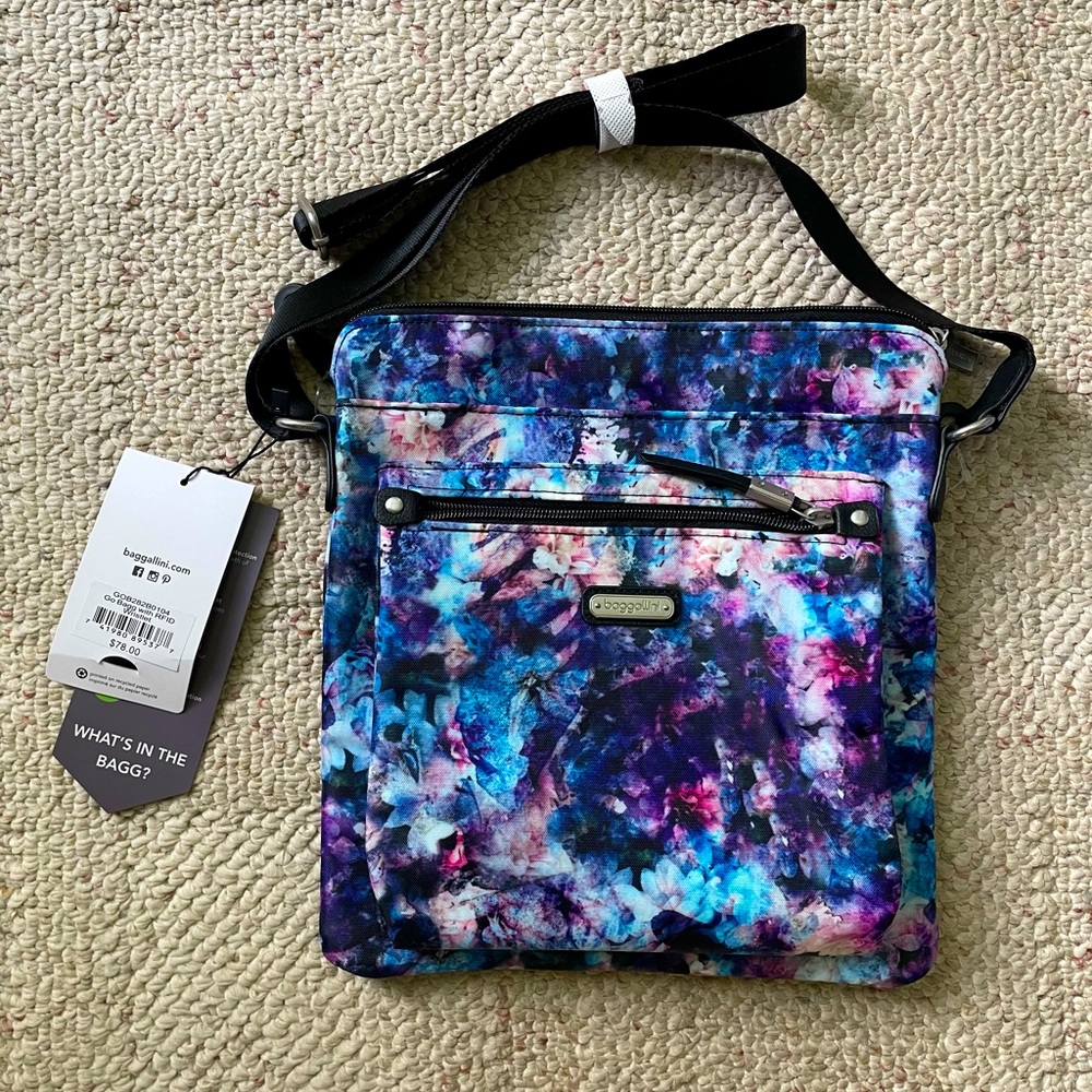Baggallini Crossbody Go Bagg NWT